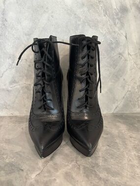 Yves Saint Laurent Black Lace-Up Pointed Seta Oxford Nero Bootie